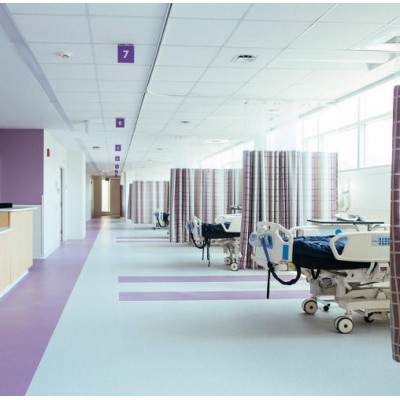 Anti-Slip Anti-Static Homogeneous / Heterogeneous PVC Hospital Vinyl Flooring Roll